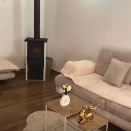 Haxhaj Apartment Razem
